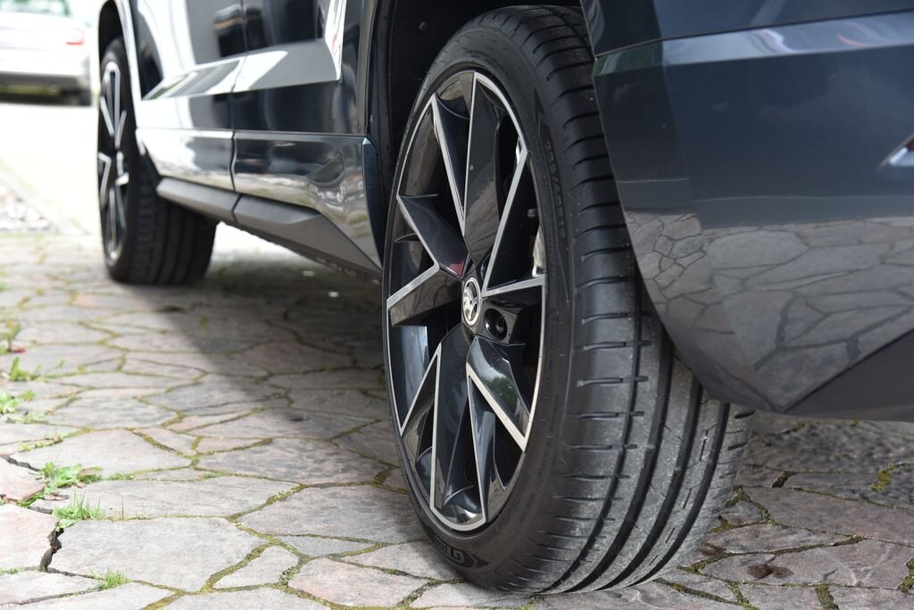 Škoda Karoq SUV / Terénní 1,5 l 110 kw