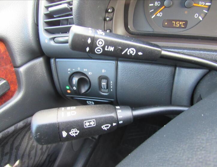 Mercedes-Benz CLK 23