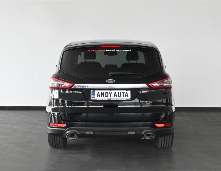 Ford S-MAX 4