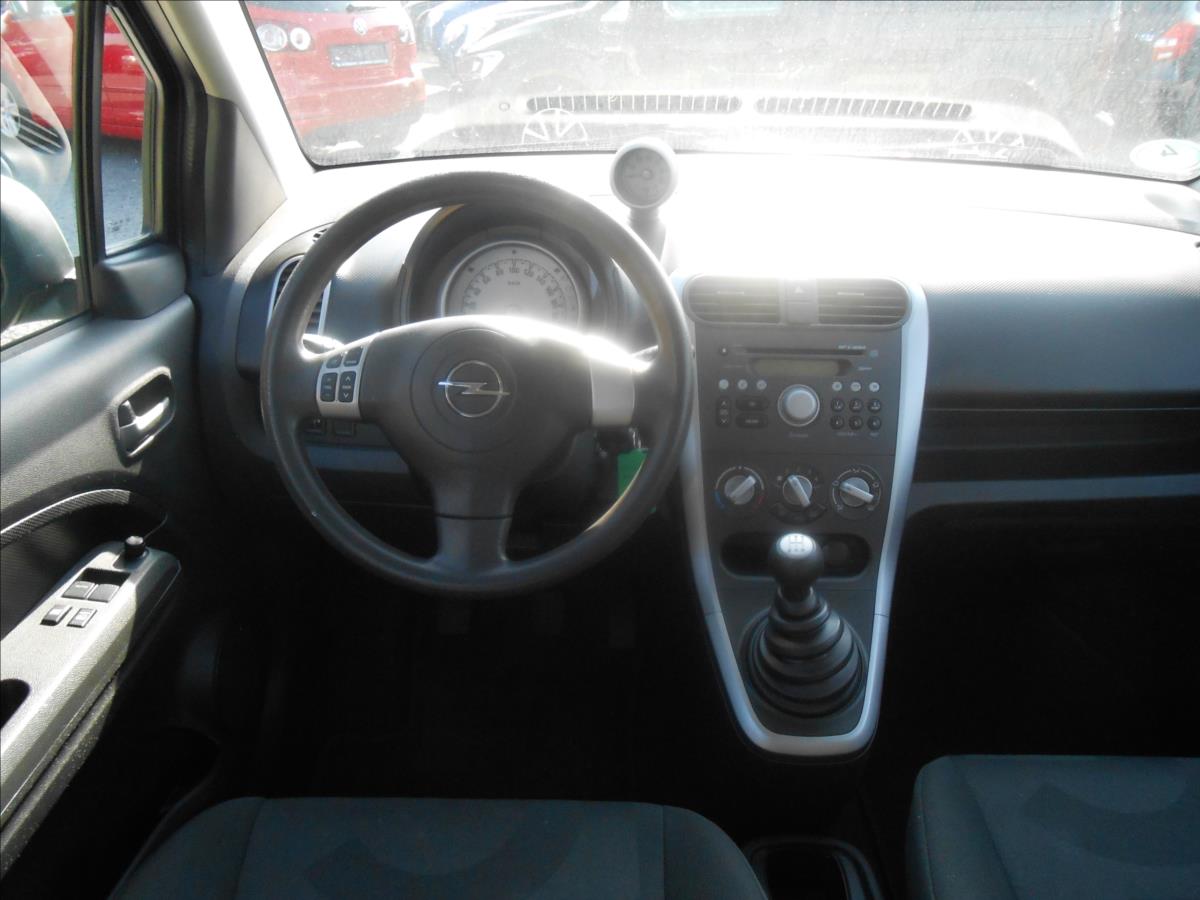 Opel Agila