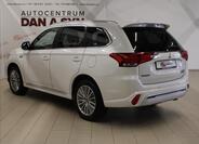 Mitsubishi Outlander 6