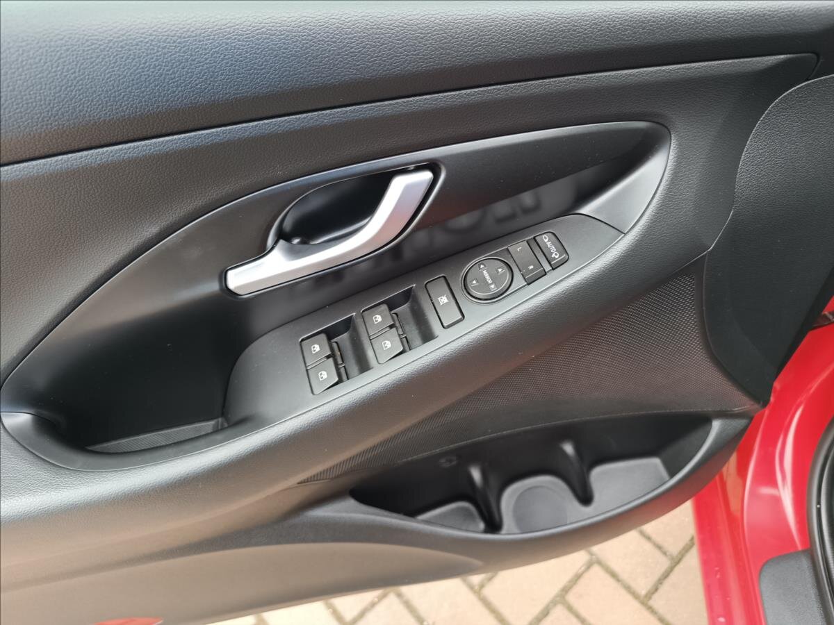 Hyundai i30 Kombi 998,0 88 kw