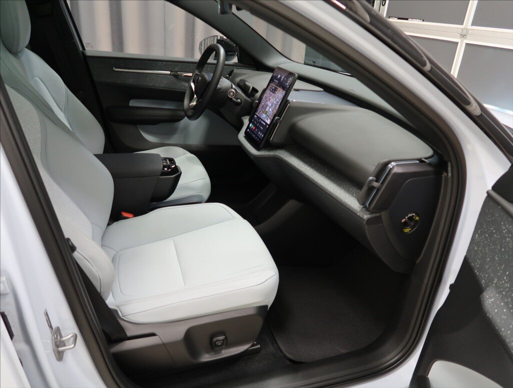 Volvo EX30 SUV 0,0 200 kw