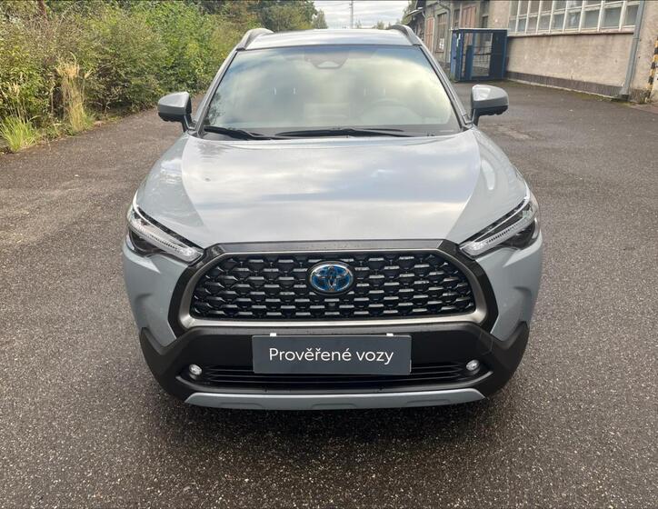 Toyota Corolla Cross 1