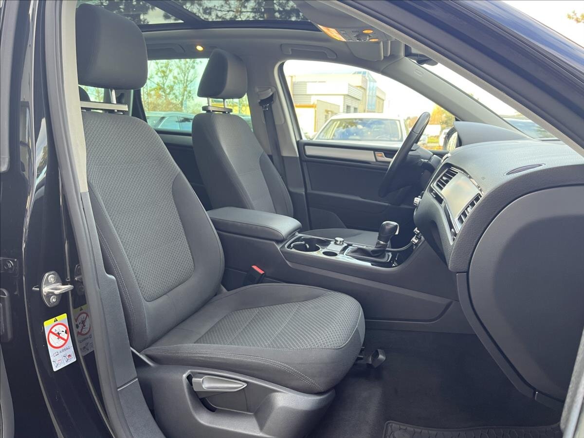 Volkswagen Touareg SUV / Terénní 3,0 l 150 kw