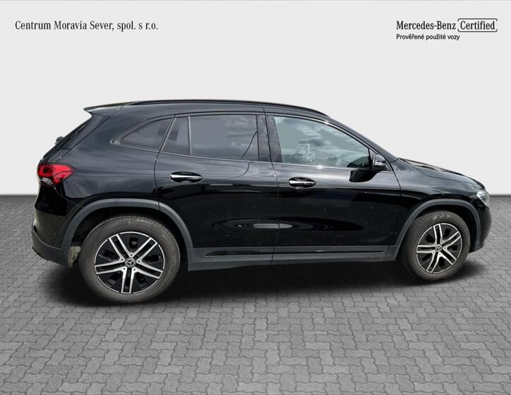 Mercedes-Benz GLA 6