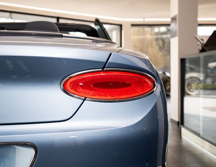 Bentley Continental GTC Kabriolet 4,0 l 404 kw