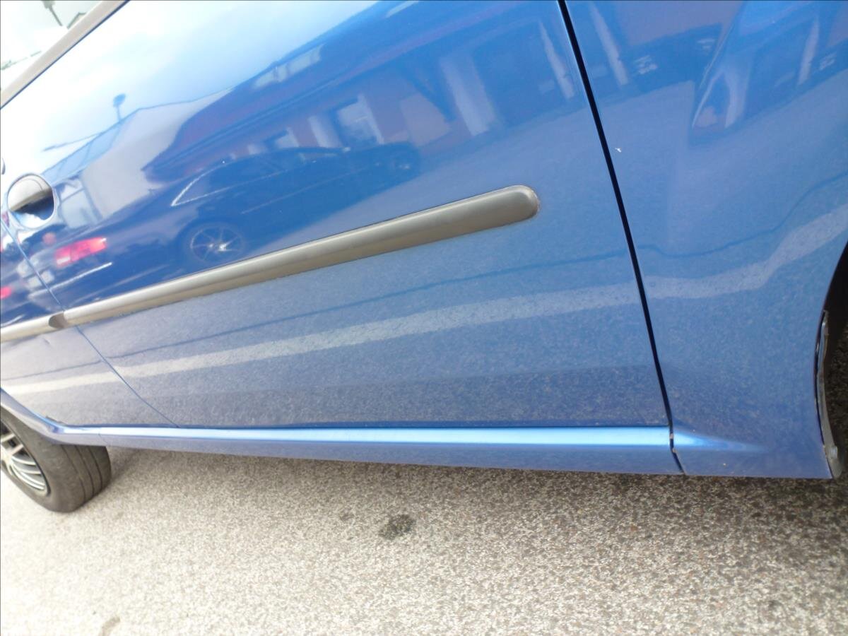 Dacia Logan Sedan / Limuzína 1,6 l 64 kw