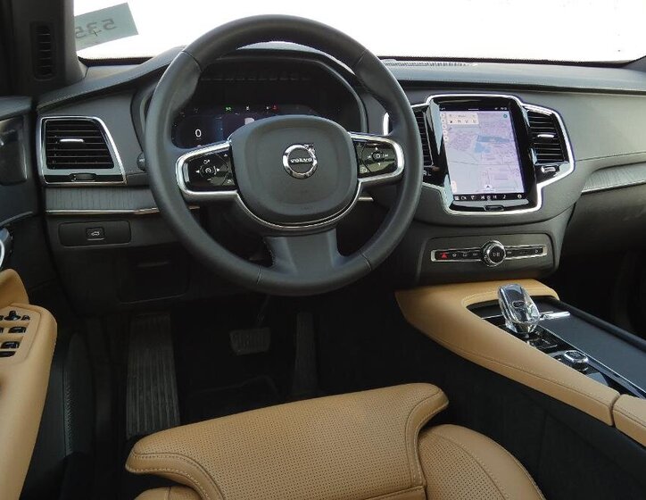 Volvo XC90 SUV / Terénní 2,0 l 173 kw