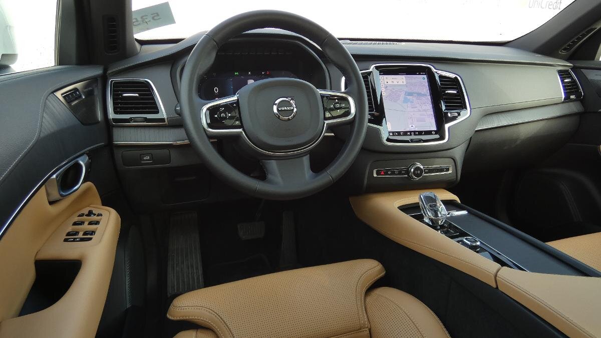 Volvo XC90 SUV / Terénní 2,0 l 173 kw