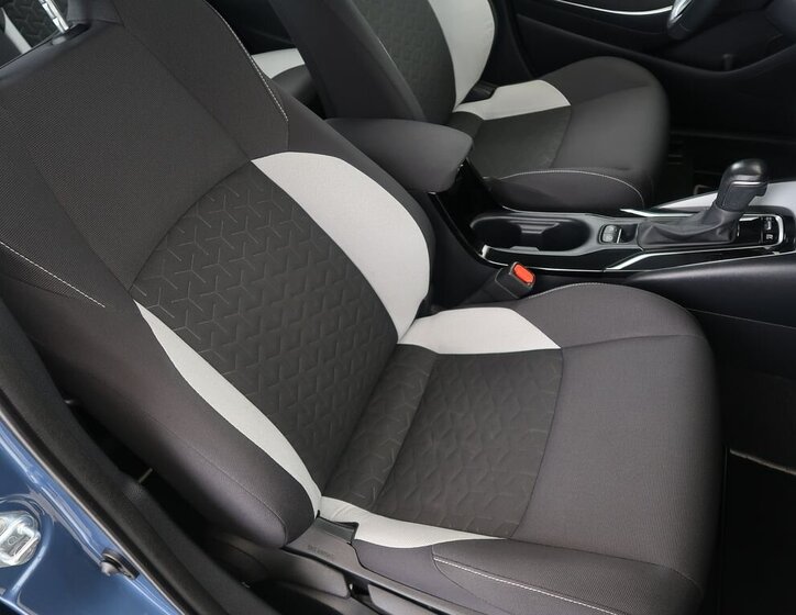 Toyota Corolla Kombi 2,0 l 112 kw