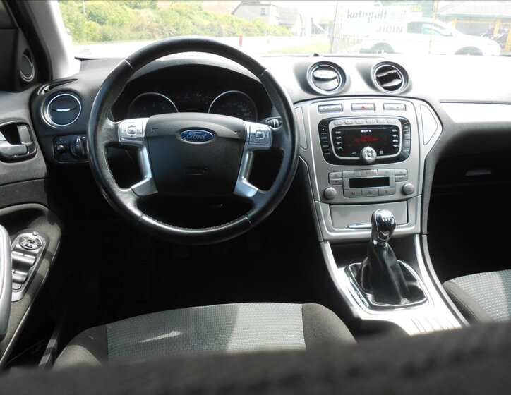 Ford Mondeo Kombi 2,0 l 107 kw