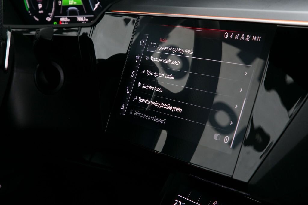 Audi e-tron SUV 0,0 300 kw