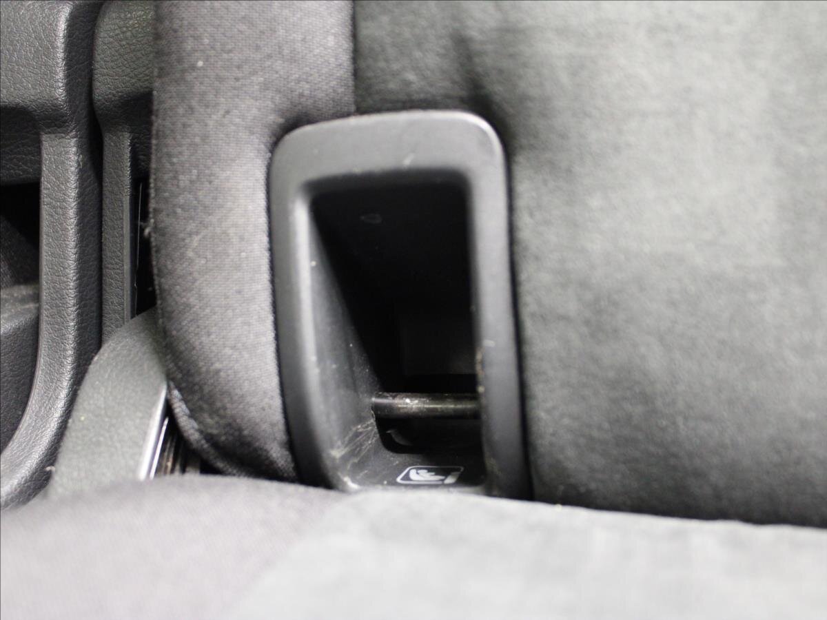 Volkswagen Touran Kombi 2,0 l 110 kw