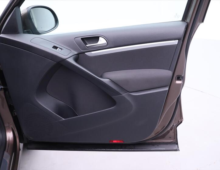 Volkswagen Tiguan 13