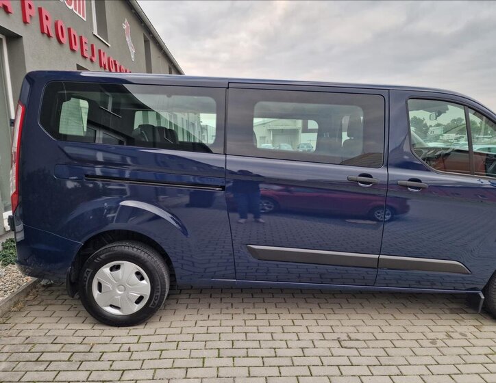 Ford Transit Custom VAN-Minibus 2,0 l 95 kw