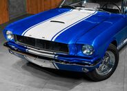 Ford Mustang 4
