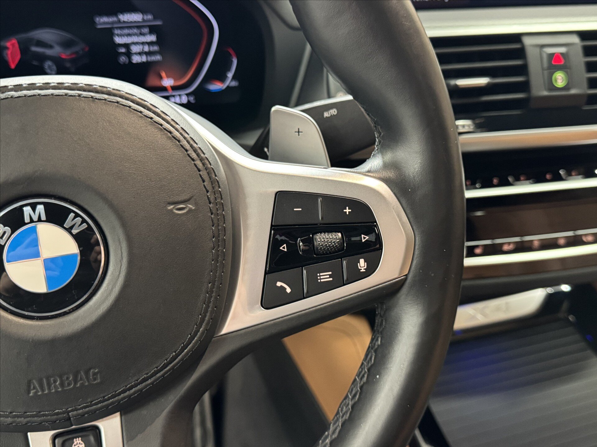 BMW X4 SUV 3,0 l 195 kw