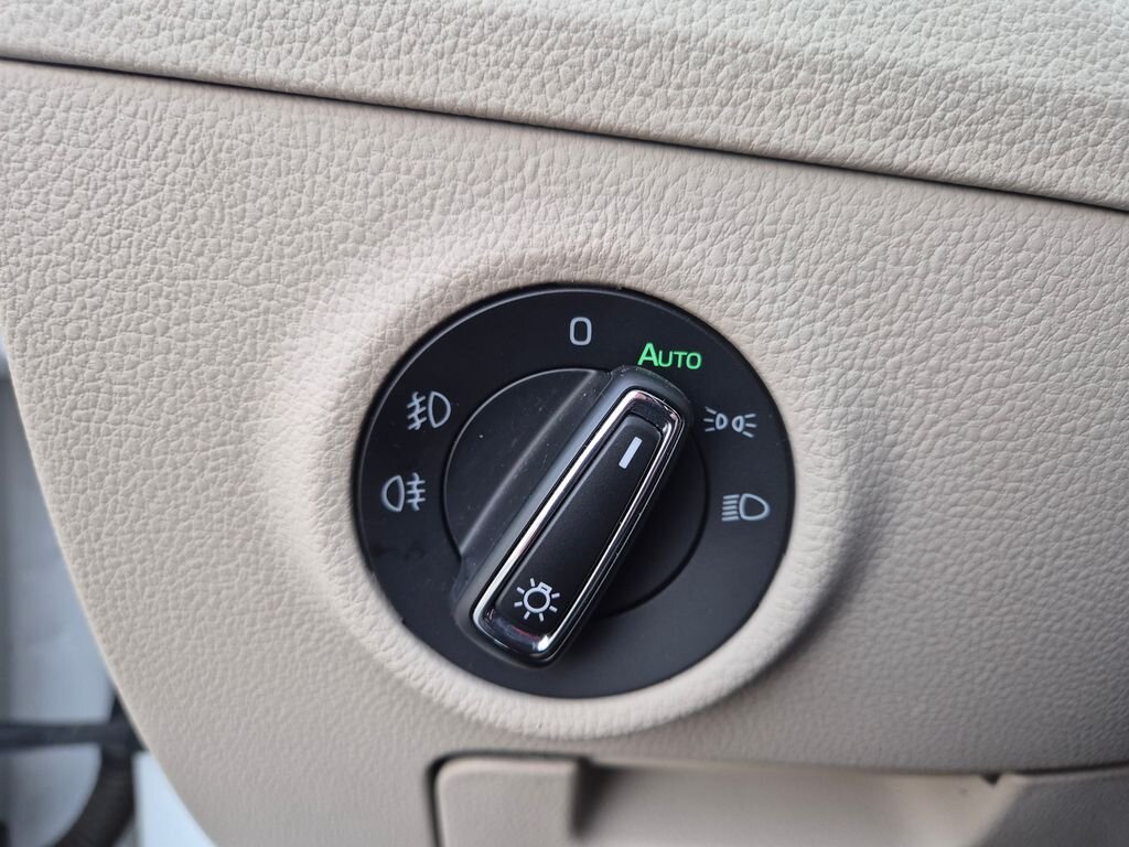 Škoda Superb Sedan / Limuzína 2,0 l 110 kw