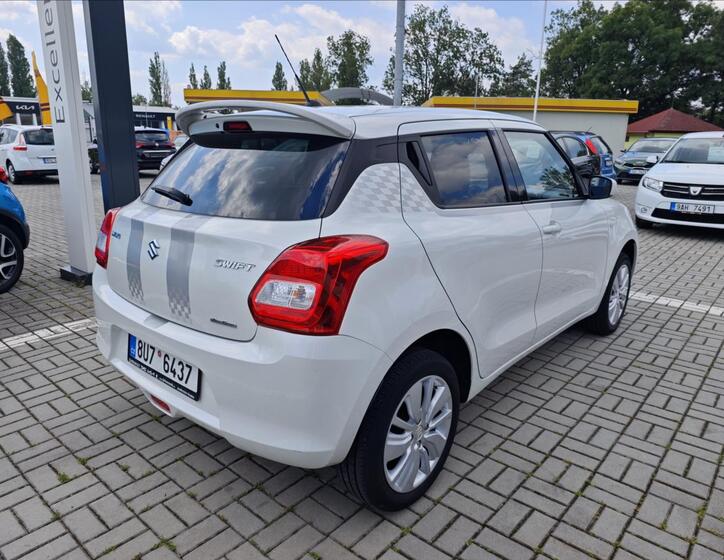 Suzuki Swift 4