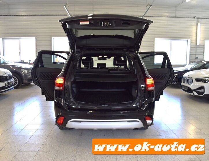 Mitsubishi Outlander SUV 0,0 0