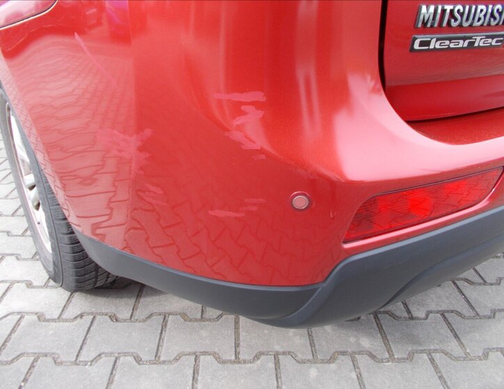 Mitsubishi Outlander SUV / Terénní 2,0 l 110 kw