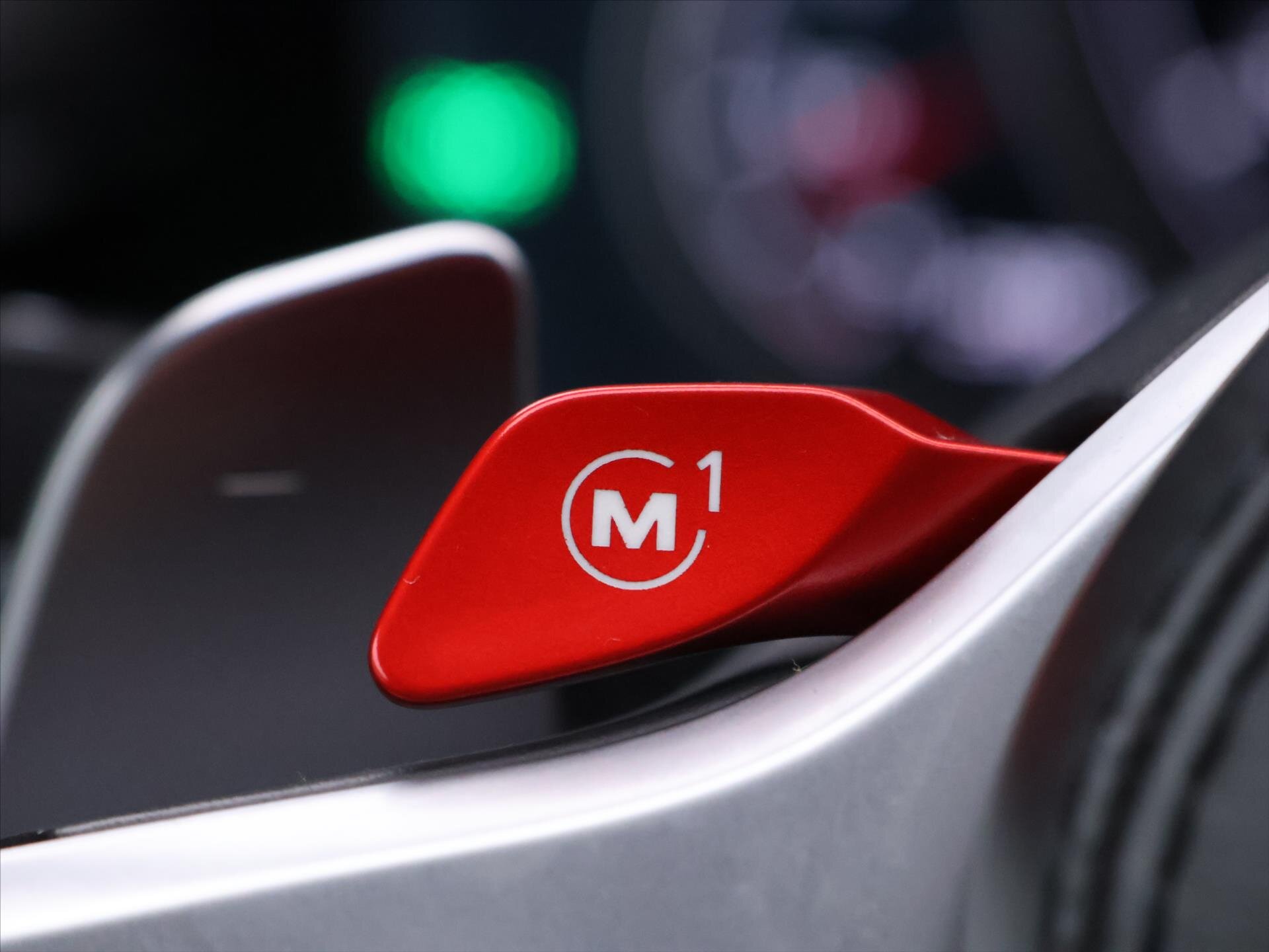 BMW M5 Sedan / Limuzína 4,4 l 441 kw