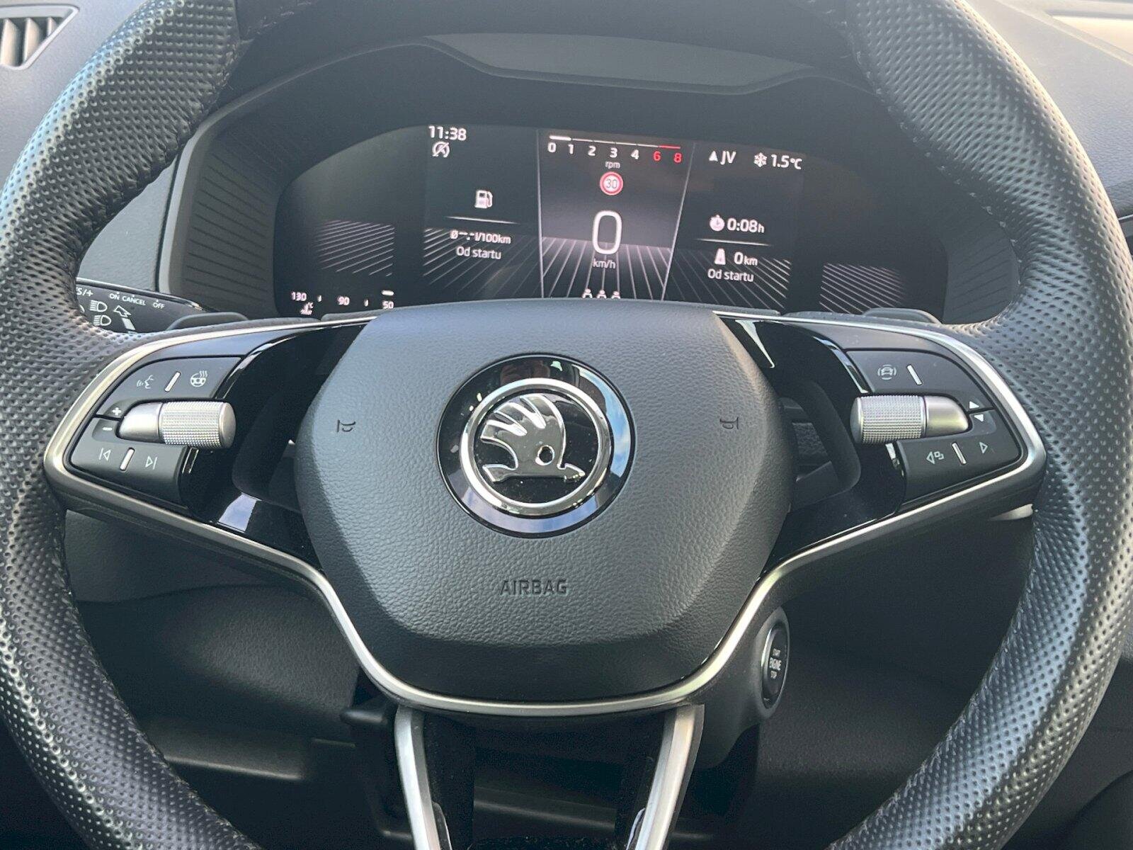 Škoda Karoq SUV 1,5 l 110 kw