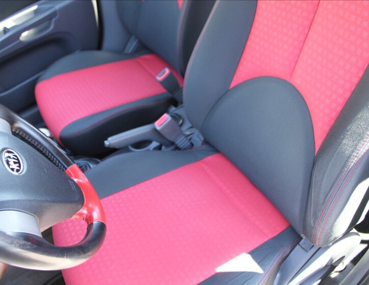 KIA Rio Sedan / Limuzína 1,4 l 71 kw