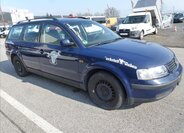 Volkswagen Passat Kombi 1,6 l 74 kw