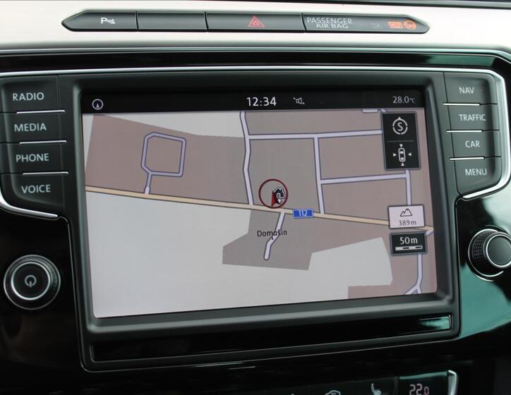 Volkswagen Passat 12