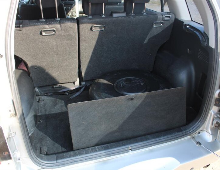 Suzuki Grand Vitara Kombi 2,0 l 103 kw