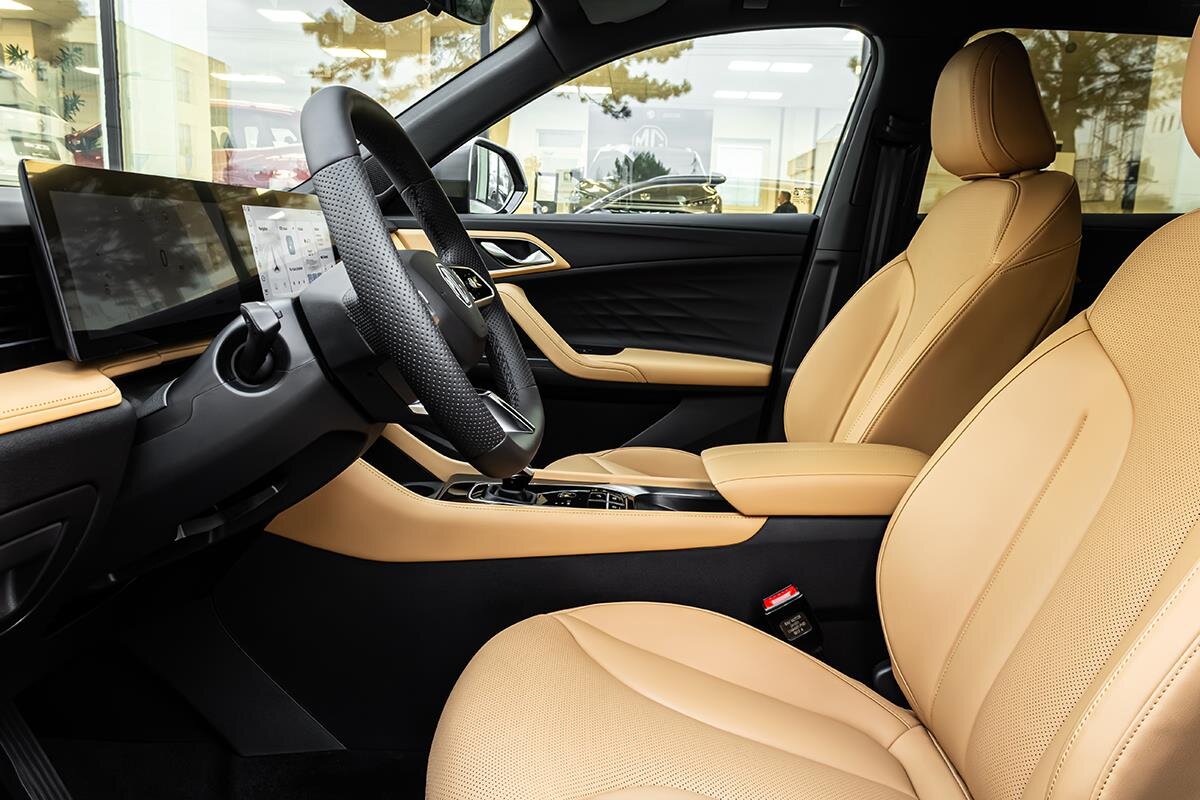 MG HS SUV 1,5 l 165 kw