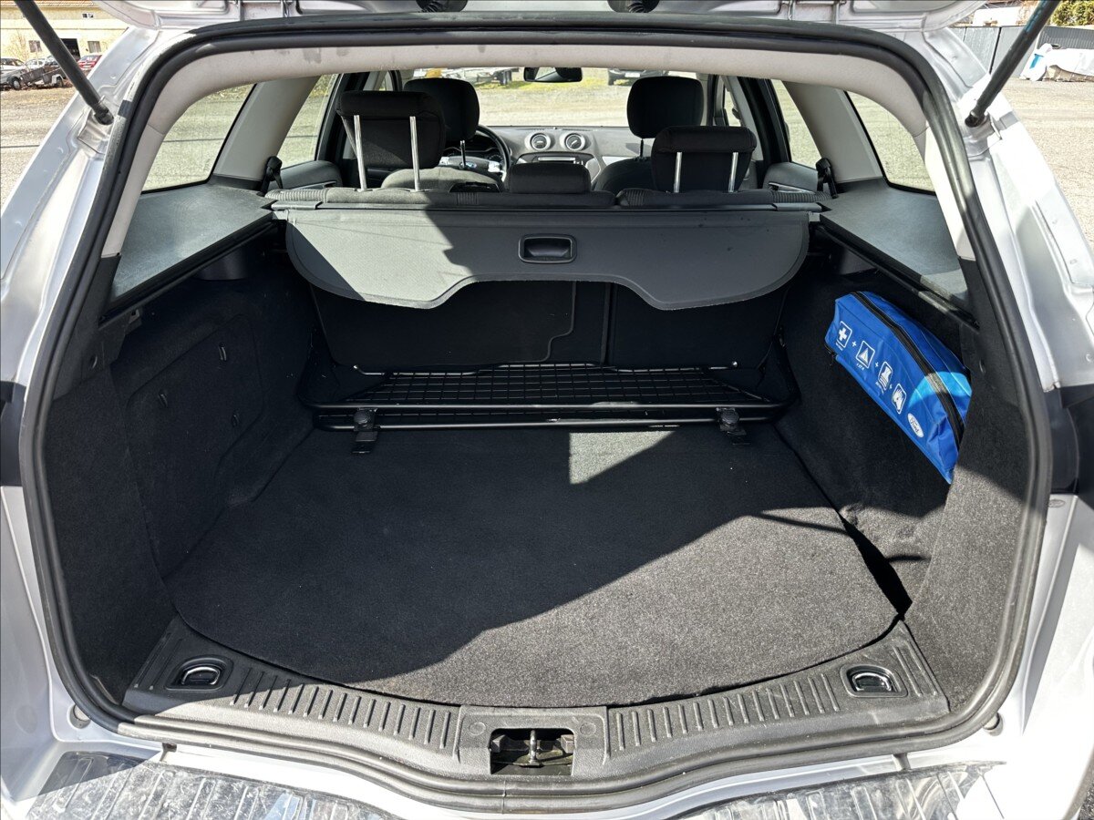 Ford Mondeo Kombi 2,0 l 103 kw