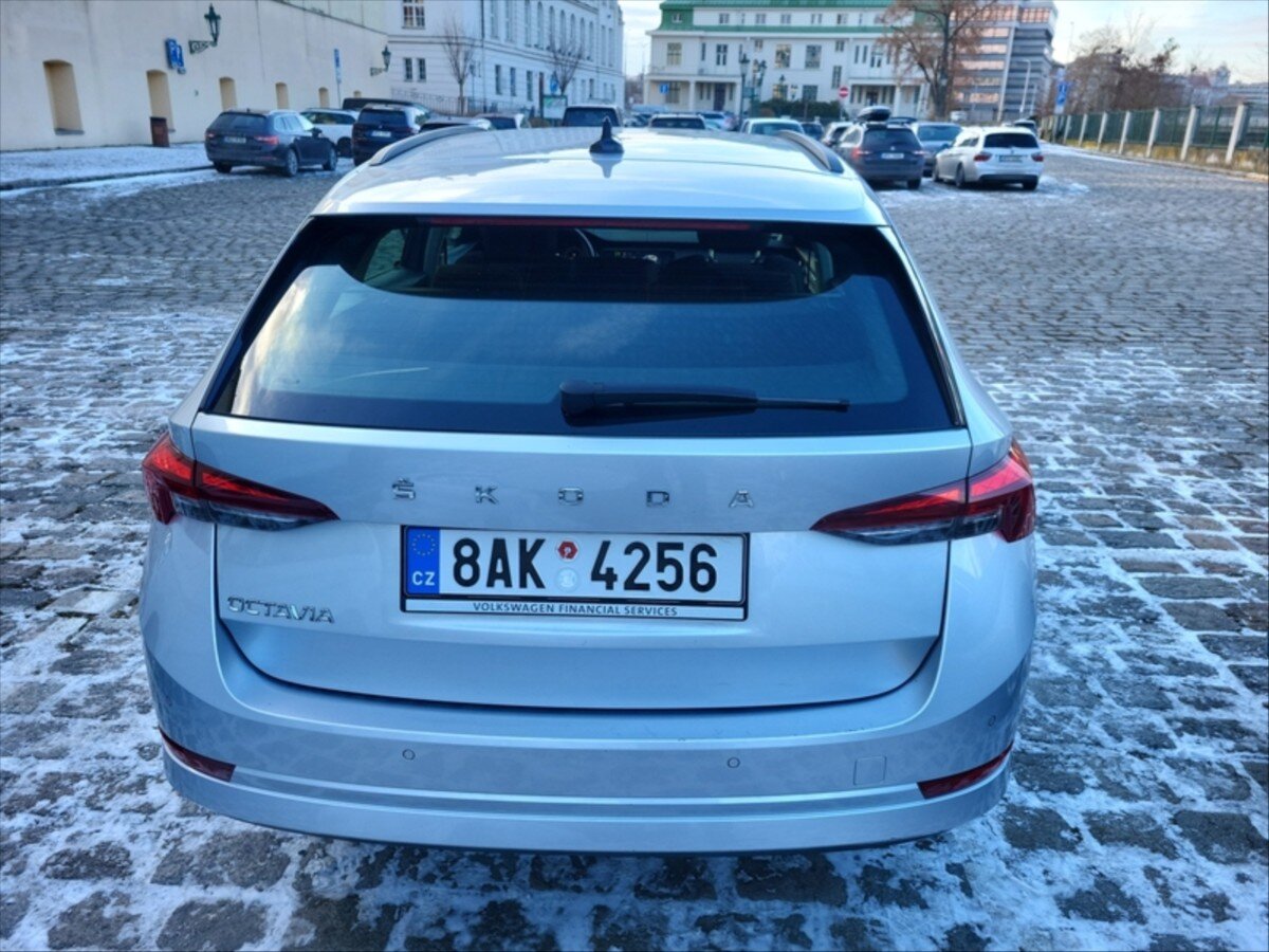 Škoda Octavia Kombi 2,0 l 85 kw