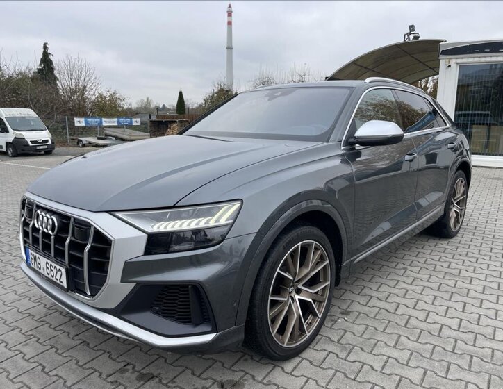 Audi SQ8 SUV / Terénní 4,0 l 320 kw