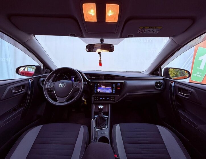 Toyota Auris Kombi 1,2 l 86 kw