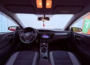 Toyota Auris Kombi 1,2 l 86 kw