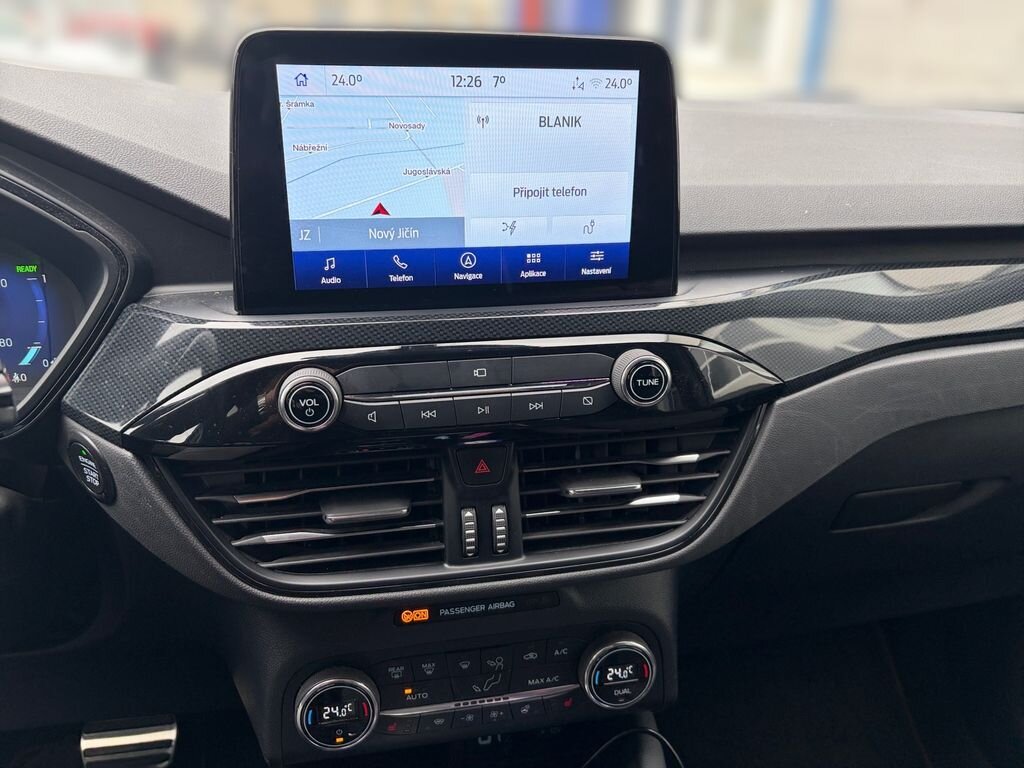 Ford Kuga SUV / Terénní 2,5 l 140 kw