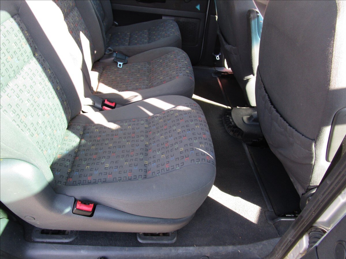 Volkswagen Sharan Kombi 1,9 l 85 kw