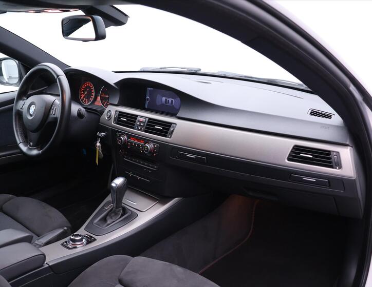 BMW Řada 3 25