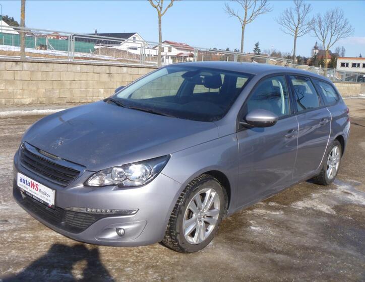 Peugeot 308 1