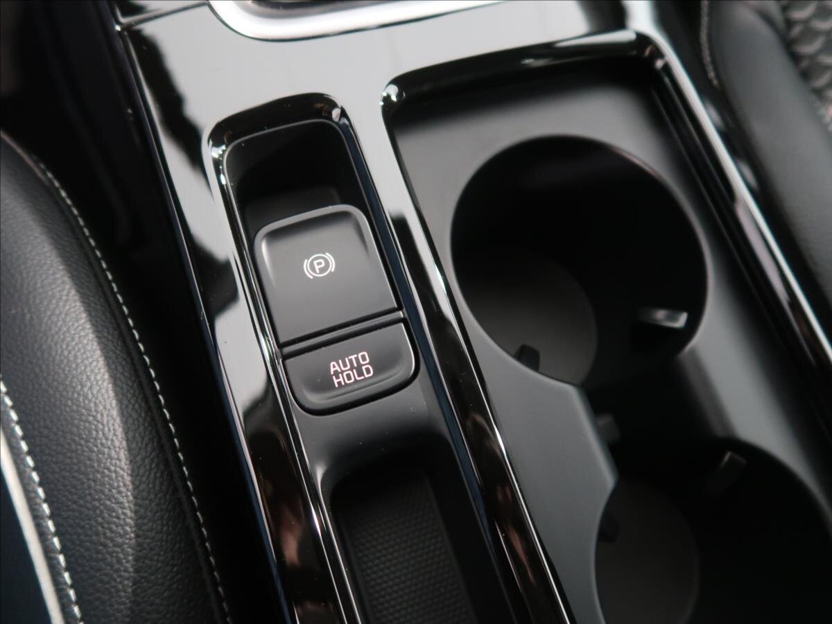 KIA XCeed CUV 1,5 l 103 kw