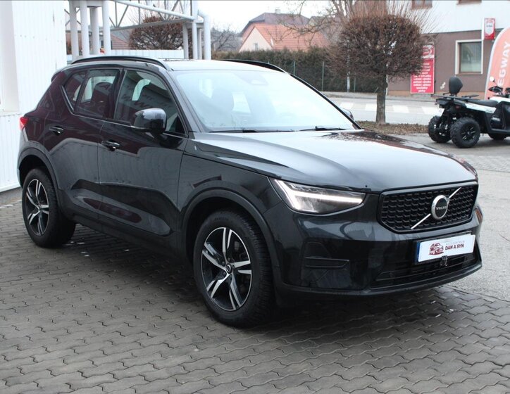 Volvo XC40 Kombi 2,0 l 145 kw