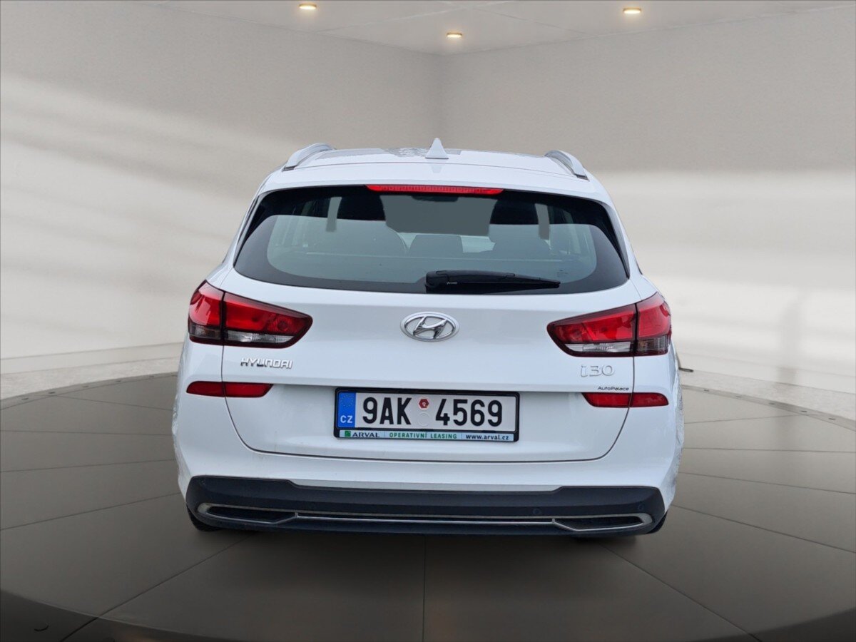 Hyundai i30 Kombi 998,0 88 kw