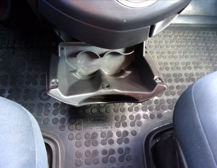 Peugeot 807 MPV 2,0 l 100 kw