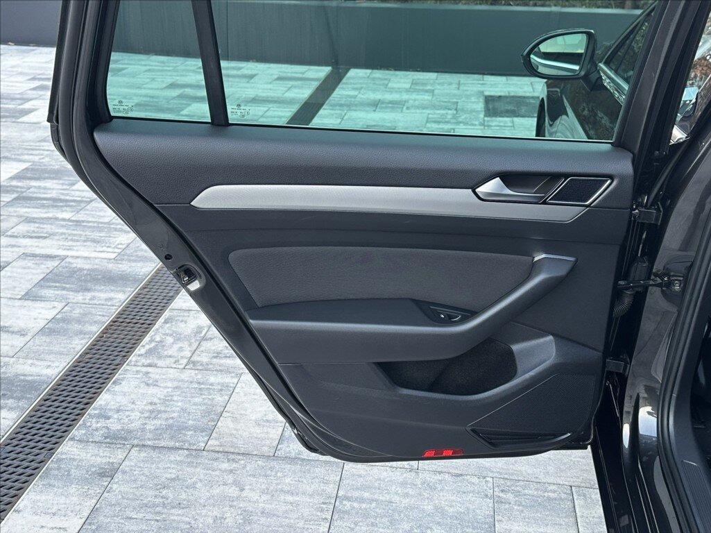 Volkswagen Passat Kombi 1,4 l 110 kw