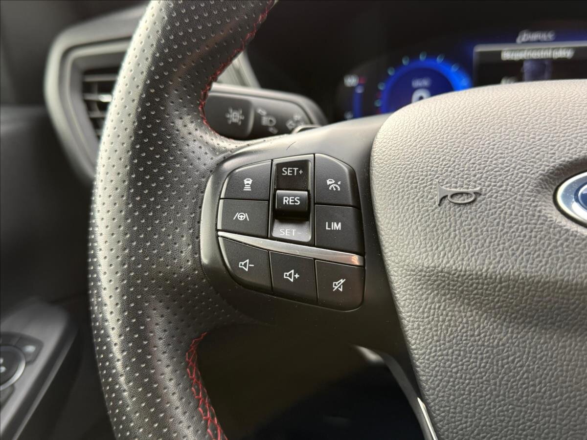 Ford Kuga SUV / Terénní 2,0 l 140 kw