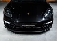 Porsche Panamera 4