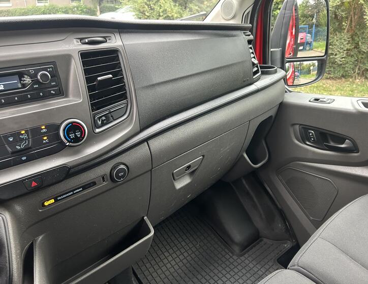 Ford Transit 44